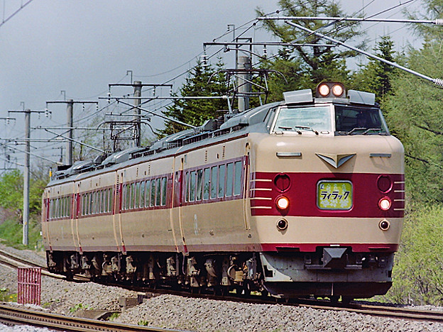 写真: ７８１系電車　【特急】ライラック