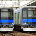 写真: 大和田駅で並ぶ６０００0型