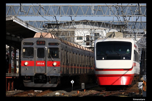 写真: C4830K列車と1310列車