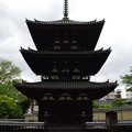 写真: 興福寺三重塔
