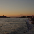 写真: 七里ガ浜の夕景