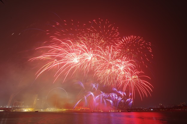 写真: F1 Singapore Grandprix Fireworks