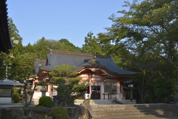 写真: 佐久名度神社・拝殿