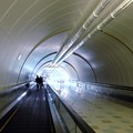 写真: タイムトンネル　..