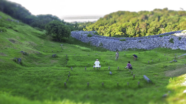 写真: 沖縄の今帰仁城跡diorama