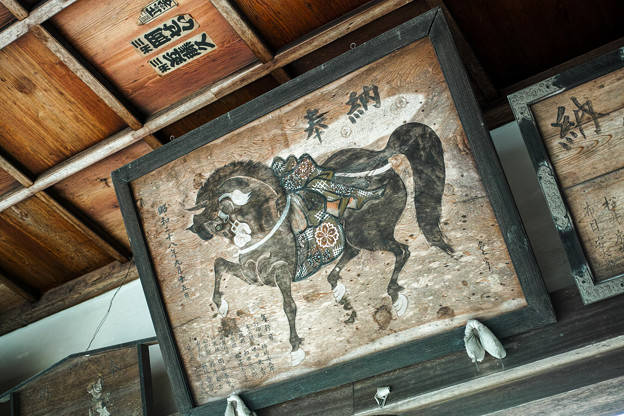 写真: 奉納された馬の絵図@飛騨高山桜山神社