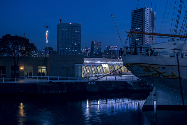 写真: 横浜（港）、、黄昏、、