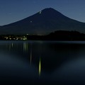 写真: ２０１３秋　富士のある風景１５「台風一過　静かな湖畔」