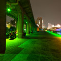 写真: 象の鼻パーク「既存都市照明のカラーチェンジ」2