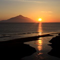 写真: 利尻島の夕日
