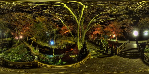 写真: 熱海梅園　紅葉 ライトアップ 360度パノラマ写真(4)　HDR
