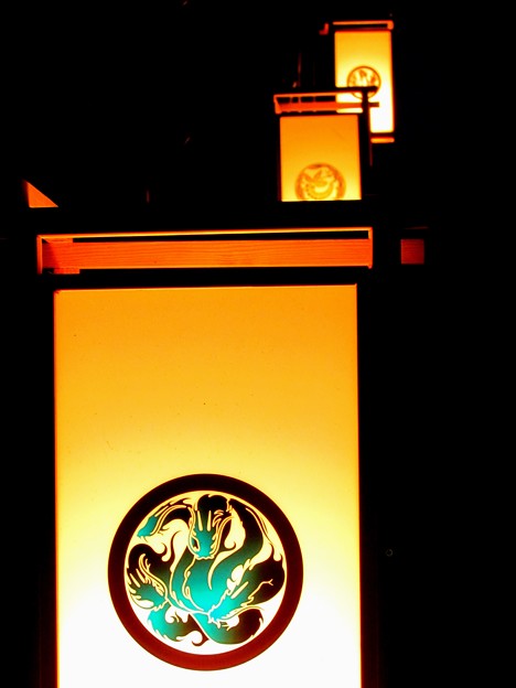 写真: 江ノ島灯篭