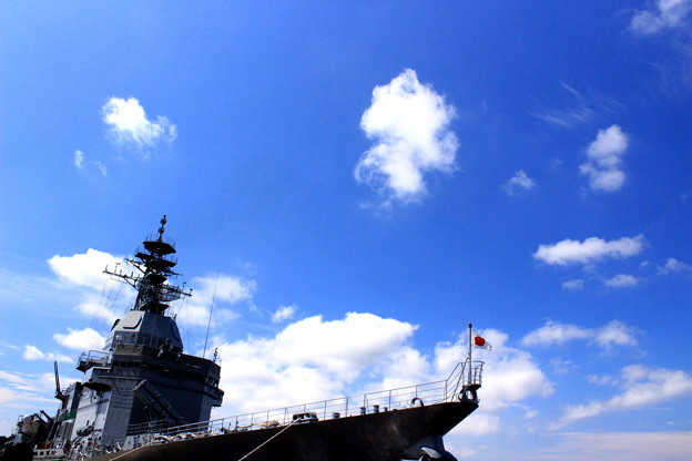 写真: Yokosuka Navy Blue