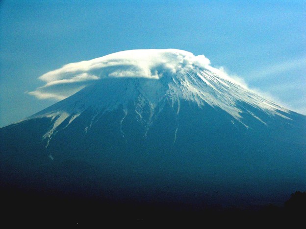 写真: 帽子をかぶった富士