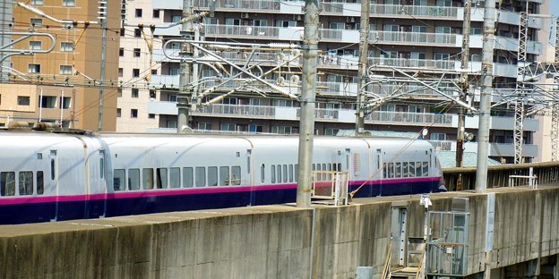写真: ー新幹線E2系ー