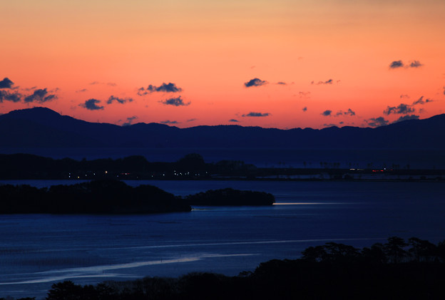 写真: 黎明の奥松島