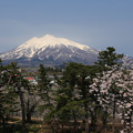 写真: 津軽の富士よ