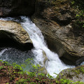 写真: おう穴群の滝