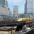 写真: 幸せの黄色い新幹線