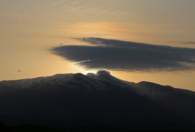 写真: 鳥海山朝の光景