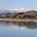 Photos: 釜房湖と神室岳