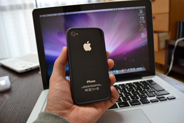 Apple iPhone 4 Bumper (ブラック)
