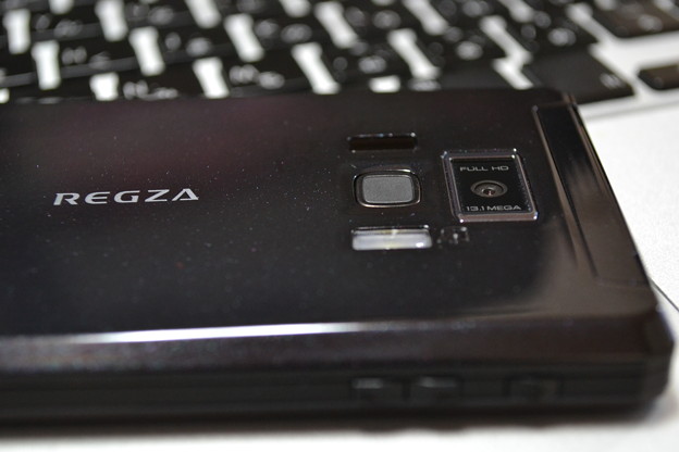 REGZA Phone T-01D カメラ部分 D3100撮影