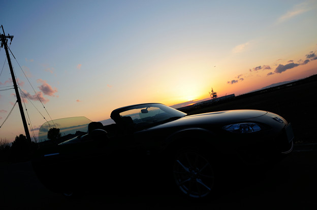 Roadster_open_with_sunset