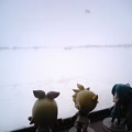 写真: 豊幌→幌向間、７分遅れ。 リン：「大雪原ー♪♪♪」 レン：「こうい...