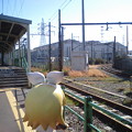 写真: リン：「ねぇ、この端っこの線路は大川行きだよね？　なんでこの駅に...