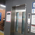 写真: 花隈駅改札　エレベーター_06
