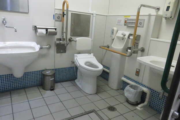 名谷駅　だれでもトイレ