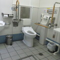 写真: 名谷駅　だれでもトイレ