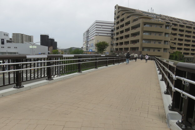 写真: 名谷駅　楪橋リニューアル完了_03