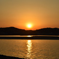 写真: 穏やかな多賀の海（夕陽）