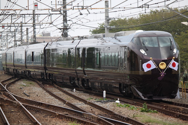 E655系（特別車両E655-1連結）　お召し列車