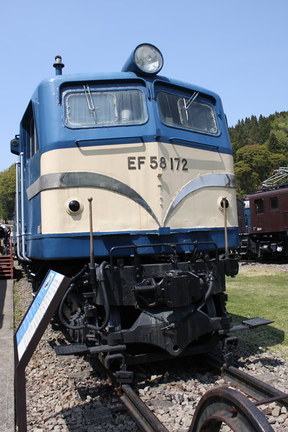 EF58 172