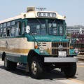 写真: 旧国鉄バス塗装　いすゞTSD40（観光貸切表示）