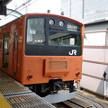 写真: 201系中央線（東京駅にて。）