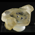 写真: フローライト入り水晶原石その１