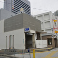 写真: 大阪市・四つ橋線、住之江公園駅