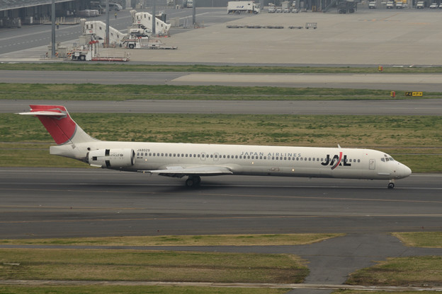 定期運航最終日のJAL MD-90 1804便(6)