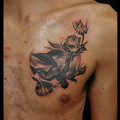 写真: 大阪 タトゥー 刺/男性胸,タトゥー画像,髑髏,薔薇,ブラック&グレーTATTOO
