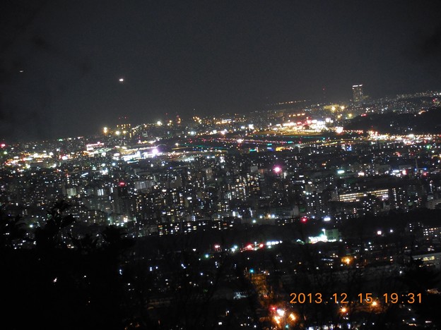 写真: 福岡県筑紫野市天拝山からの夜景