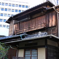 写真: 木造の家 (新宿区西早稲田)