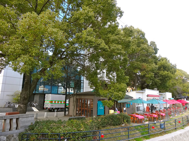 写真: 京橋川オープンカフェ Kyobashi Open cafes