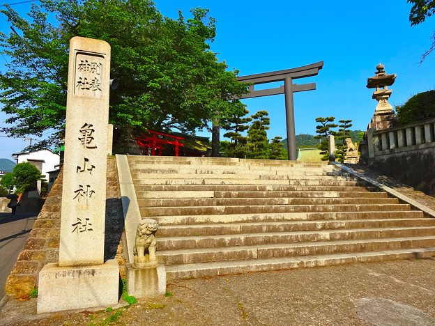 亀山神社 Kameyama Shrine 狛犬 石段 呉市清水