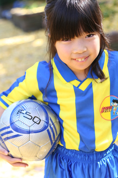 写真: サッカー少女