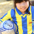 写真: サッカー少女