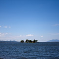 写真: 晴天の宍道湖と嫁ケ島